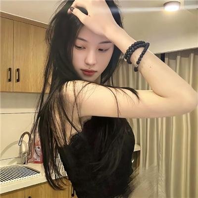 采蘑菇的夫妻